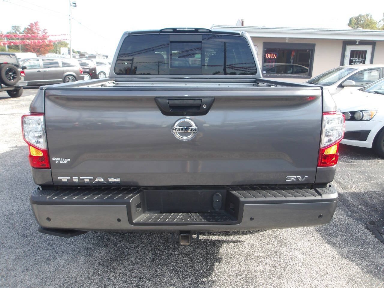 Used 2021 Nissan Titan SV w/ SV Convenience Package AWD/4WD image 6
