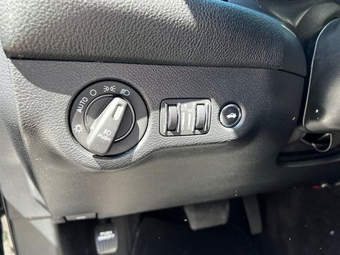 Used 2018 Dodge Challenger GT w/ GT Interior Package AWD/4WD image 26