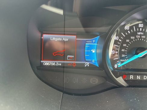 Used 2020 Ford Edge SEL image 8