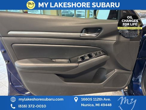 Used 2024 Nissan Altima 2.5 SR w/ SR Premium Package image 13