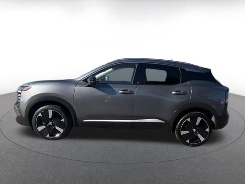 Used 2026 Nissan Kicks SR AWD/4WD image 7