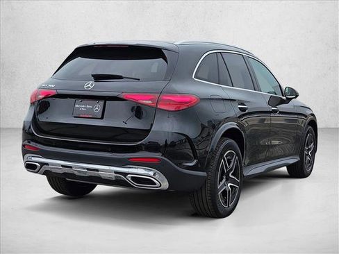 New 2026 Mercedes-Benz GLC 300 image 2