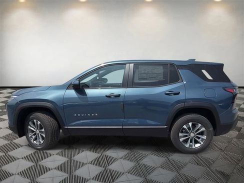 New 2026 Chevrolet Equinox LT FWD image 8