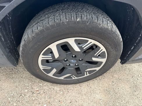 Used 2025 Subaru Forester AWD/4WD image 5