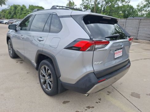 Used 2024 Toyota RAV4 Limited w/ Advanced Technology Package AWD/4WD image 4