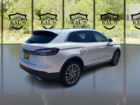 Used 2019 Lincoln Nautilus Reserve image 5