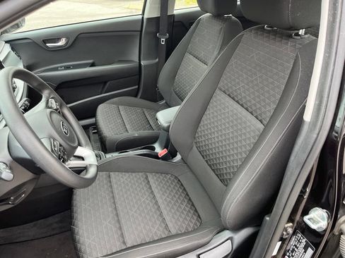 Used 2021 Kia Rio S w/ Option Group 015 FWD image 7