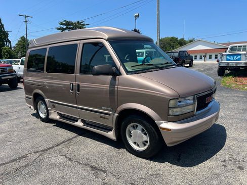 Used 1998 GMC Safari w/ Marketing Option Pkg 3 RWD image 3