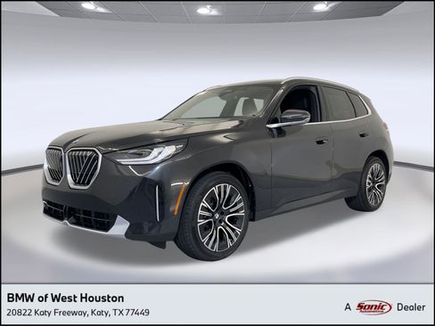Used 2025 BMW X3 xDrive30i w/ Premium Package image 1