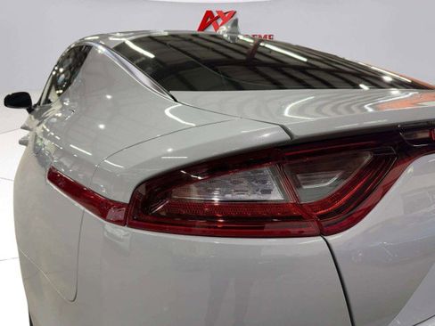 Used 2019 Kia Stinger GT1 image 13