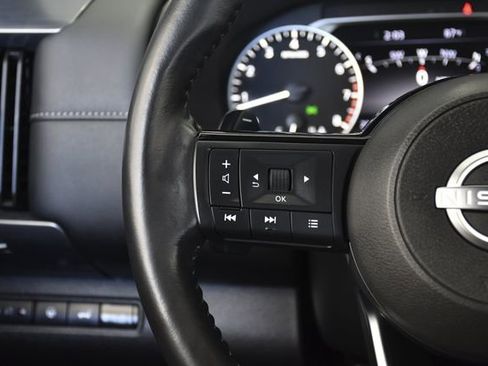 Used 2024 Nissan Pathfinder SL AWD/4WD image 8