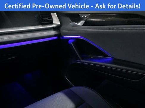 Certified 2025 Volkswagen Tiguan SE w/ Panoramic Sunroof Package image 37