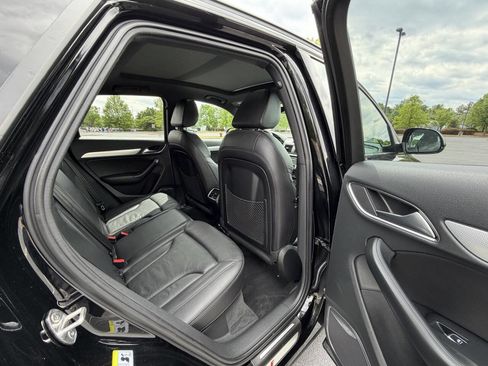 Used 2017 Audi Q3 2.0T Prestige w/ Prestige Package image 13