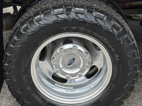 Used 2015 Ford F350 Lariat w/ Lariat Ultimate Package AWD/4WD image 31