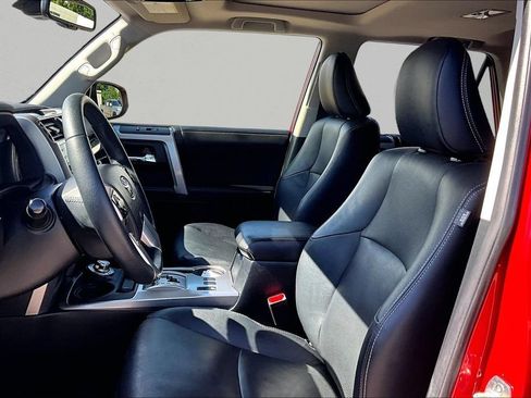 Certified 2022 Toyota 4Runner Limited AWD/4WD image 23