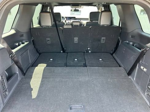Used 2025 Ford Expedition Tremor AWD/4WD image 11