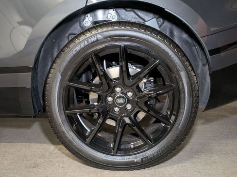 New 2026 Land Rover Range Rover Velar Dynamic SE image 10