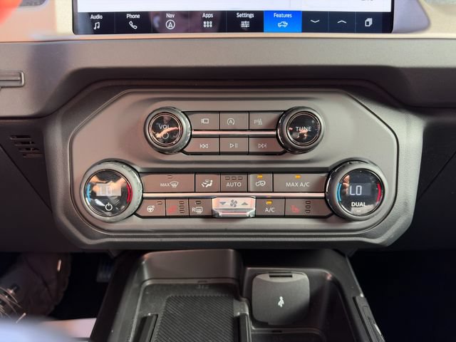 Used 2025 Ford Bronco Outer Banks AWD/4WD image 37
