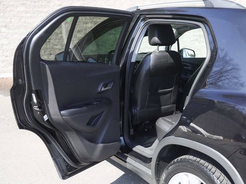 Used 2018 Chevrolet Trax Premier image 19