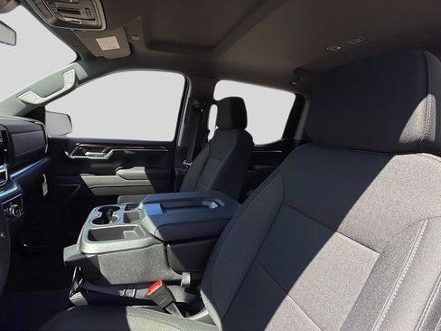 New 2026 GMC Sierra 1500 SLE w/ Preferred Package image 16