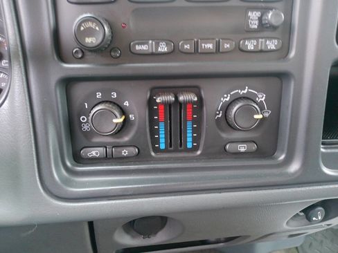 Used 2007 Chevrolet Silverado 1500 LT w/ Extended Cab Value Package AWD/4WD image 38