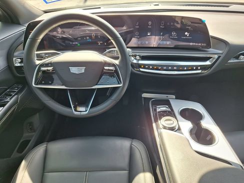 Certified 2024 Cadillac Lyriq Tech AWD/4WD image 11