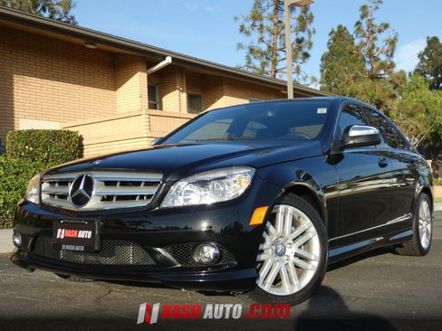 Used 2009 Mercedes-Benz C 300 Sedan image 13
