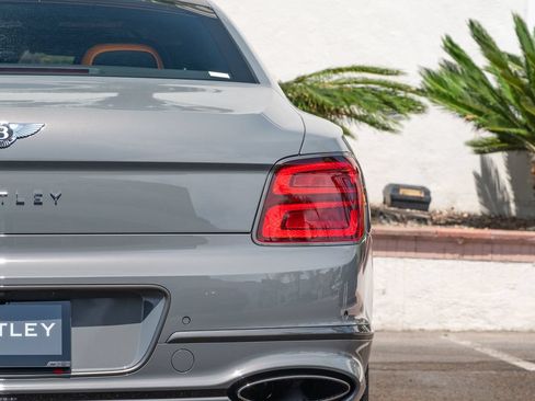 New 2026 Bentley Flying Spur Plug-In Hybrid AWD/4WD image 40