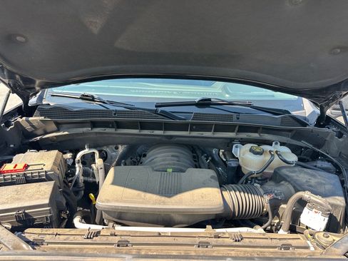 Used 2024 GMC Sierra 1500 SLT AWD/4WD image 18