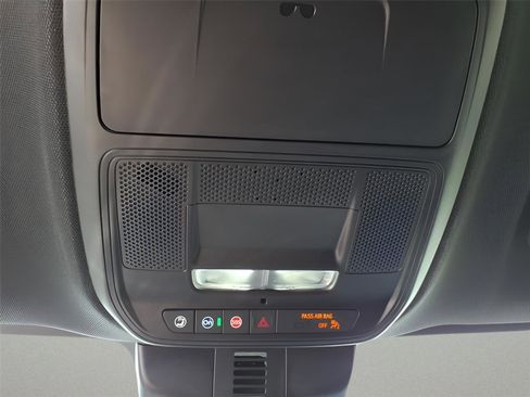 New 2026 Chevrolet Traverse LT w/ LPO, Floor Liner Package image 23