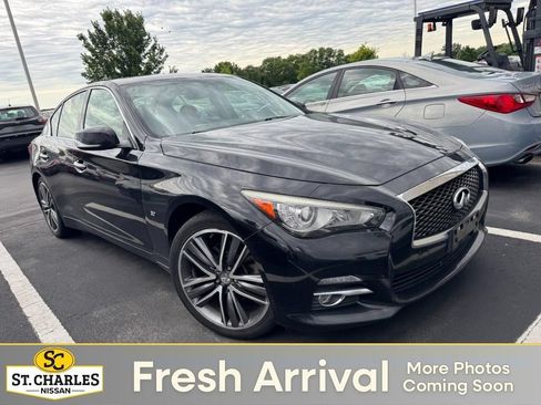 Used 2015 INFINITI Q50 Premium w/ Navigation Package AWD/4WD image 1