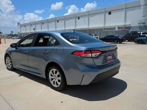 Used 2024 Toyota Corolla LE FWD image 8