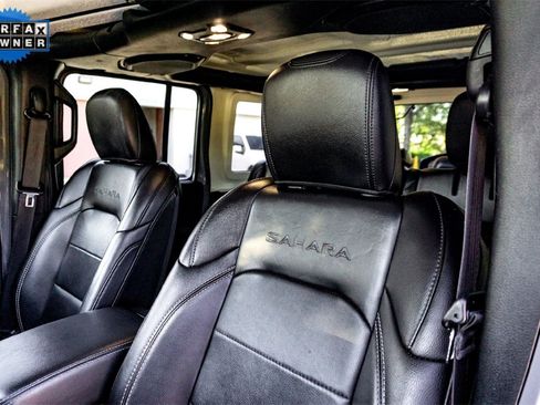 Used 2023 Jeep Wrangler Unlimited Sahara image 13