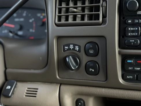 Used 2004 Ford Excursion Eddie Bauer AWD/4WD image 31