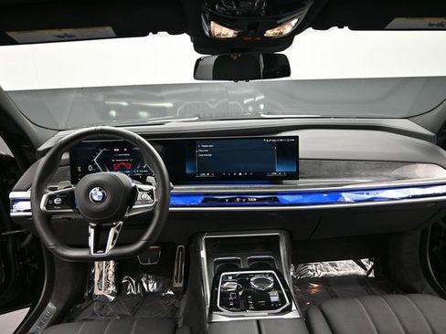 Used 2024 BMW 760i xDrive AWD/4WD image 13