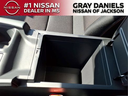 New 2026 Nissan Sentra SR w/ Floor Mat Package FWD image 20