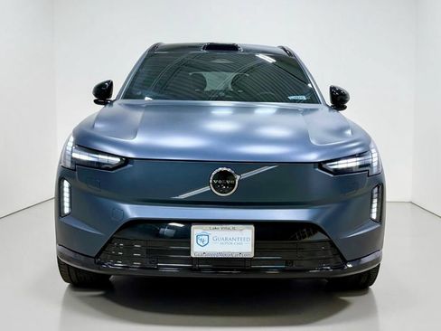 Used 2025 Volvo EX90 Ultra AWD/4WD image 10