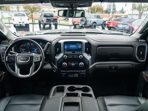 Used 2023 GMC Sierra 3500 SLE w/ SLE Value Package image 19