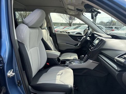 Used 2023 Subaru Forester Premium image 29