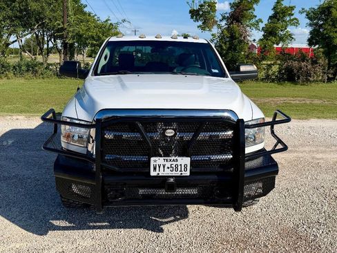 Used 2018 RAM 2500 Tradesman w/ Chrome Appearance Group RWD image 8