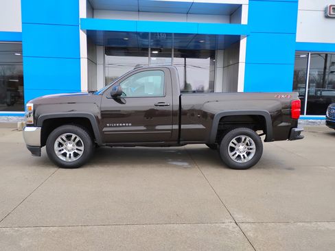 Used 2018 Chevrolet Silverado 1500 LT w/ Trailering Package image 27