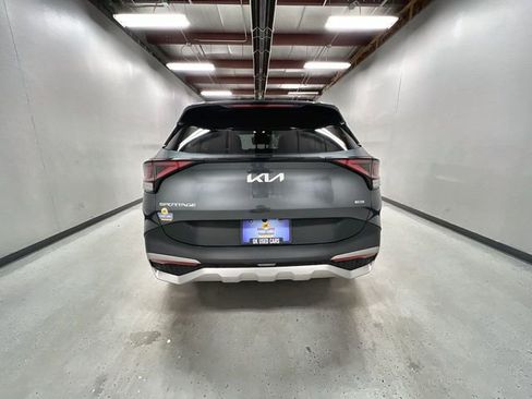 Used 2023 Kia Sportage LX AWD/4WD image 7