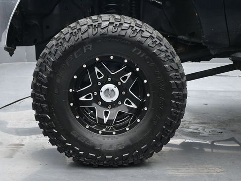 Used 2016 Ford F250 XLT w/ FX4 Off-Road Package image 14