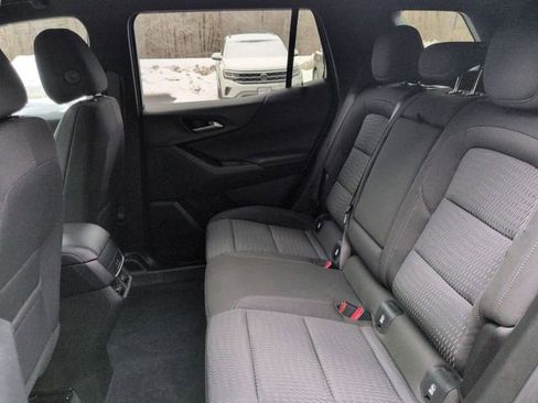 Used 2025 Chevrolet Equinox LT image 24