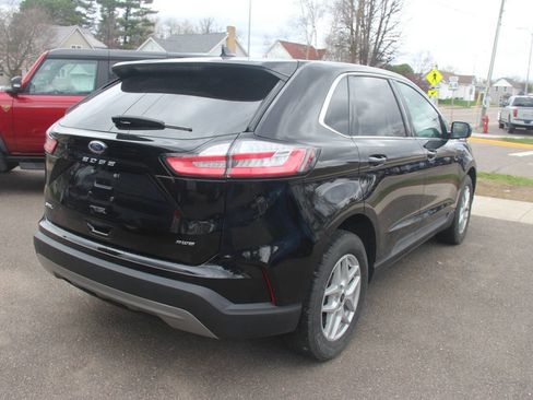 Certified 2024 Ford Edge SEL w/ Convenience Package AWD/4WD image 3