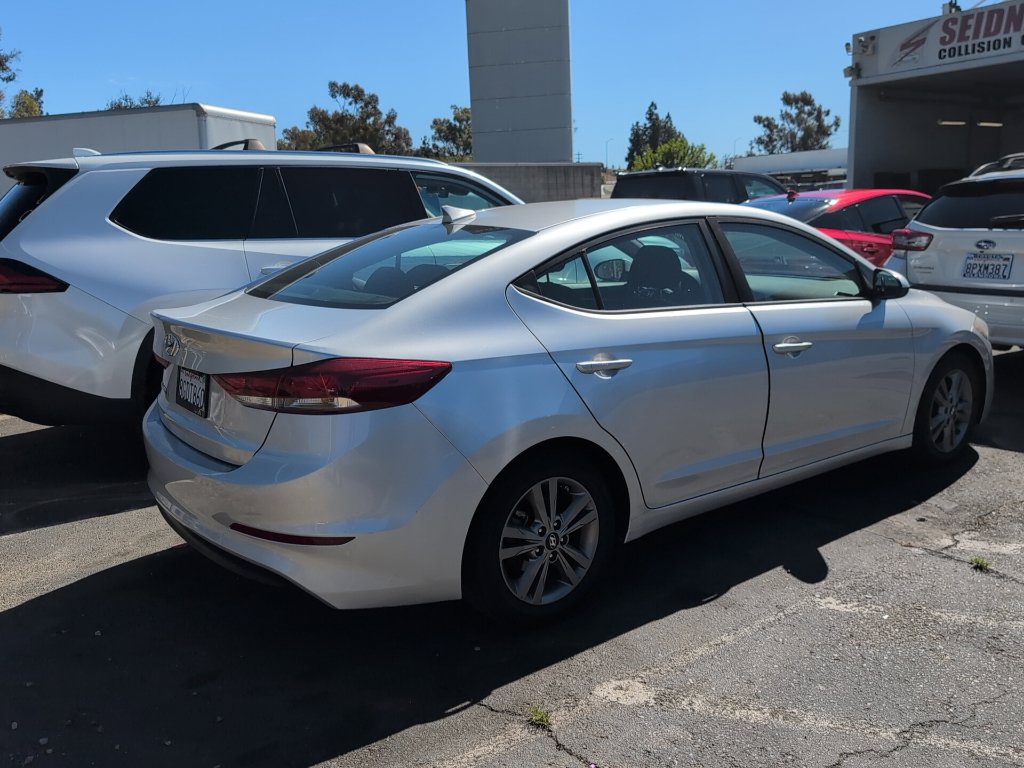 Used 2018 Hyundai Elantra SEL FWD image 3