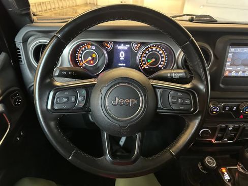 Used 2020 Jeep Gladiator Sport w/ Quick Order Package 24S AWD/4WD image 2