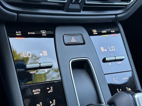 New 2026 Porsche Macan AWD/4WD image 24