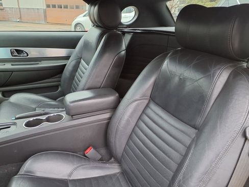 Used 2002 Ford Thunderbird Deluxe image 5