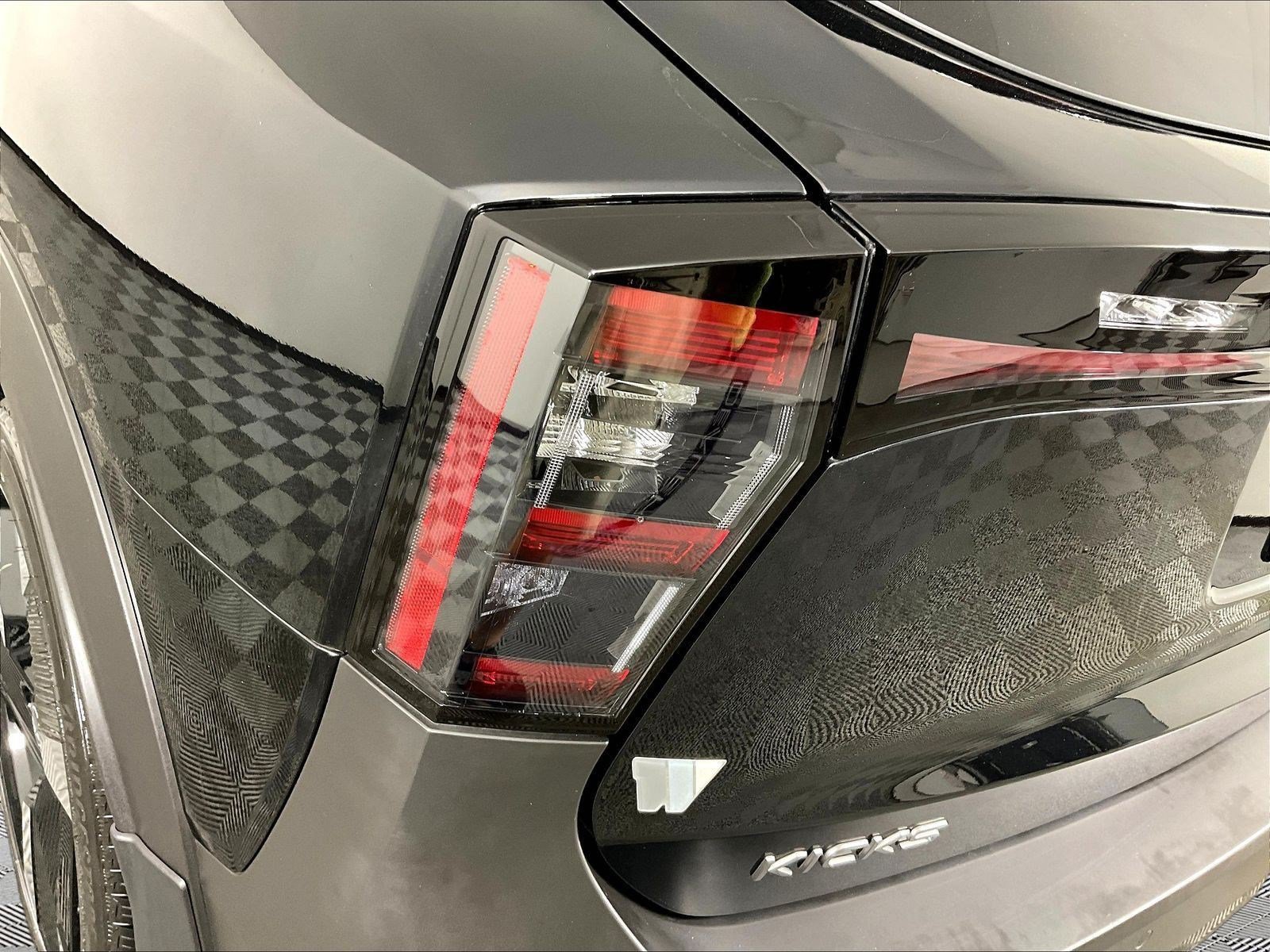 Used 2026 Nissan Kicks SR w/ Cold Weather Package AWD/4WD image 23